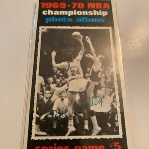 Topps Basketball Card